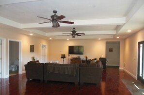 Smart TV, fireplace, video games, DVD player