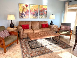 TV - Waterwheel Retreat | Pet Friendly | 3rd Floor (New Braunfels)