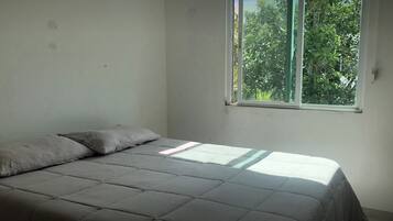 1 chambre, fer et planche à repasser, Wi-Fi