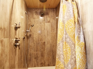 Shower, hair dryer, towels, toilet paper - Renovated home steps from pristine Beech Hill Pond, Air Conditioned (Otis)