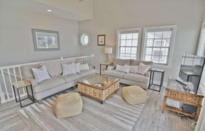 Smart TV, books - Welcome to "Sol Therapy"  renovated oceanfront paradise 4/bd and 3/bath (North Topsail Beach)