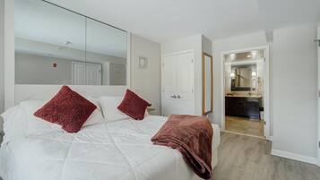 1 bedroom, iron/ironing board, free WiFi, bed sheets