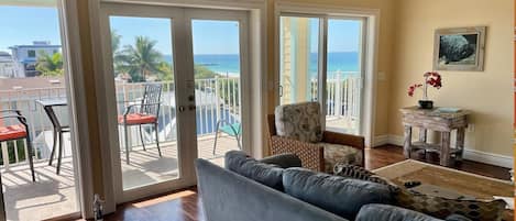 House, 3 Bedrooms | Living area