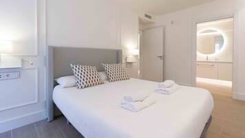 4 slaapkamers, een strijkplank/strijkijzer, gratis wifi, beddengoed