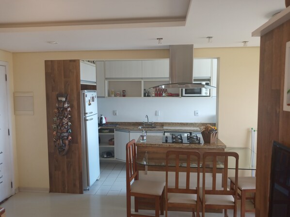 Luxo do Gaucho | Private kitchen | Fridge, microwave, stovetop, dishwasher