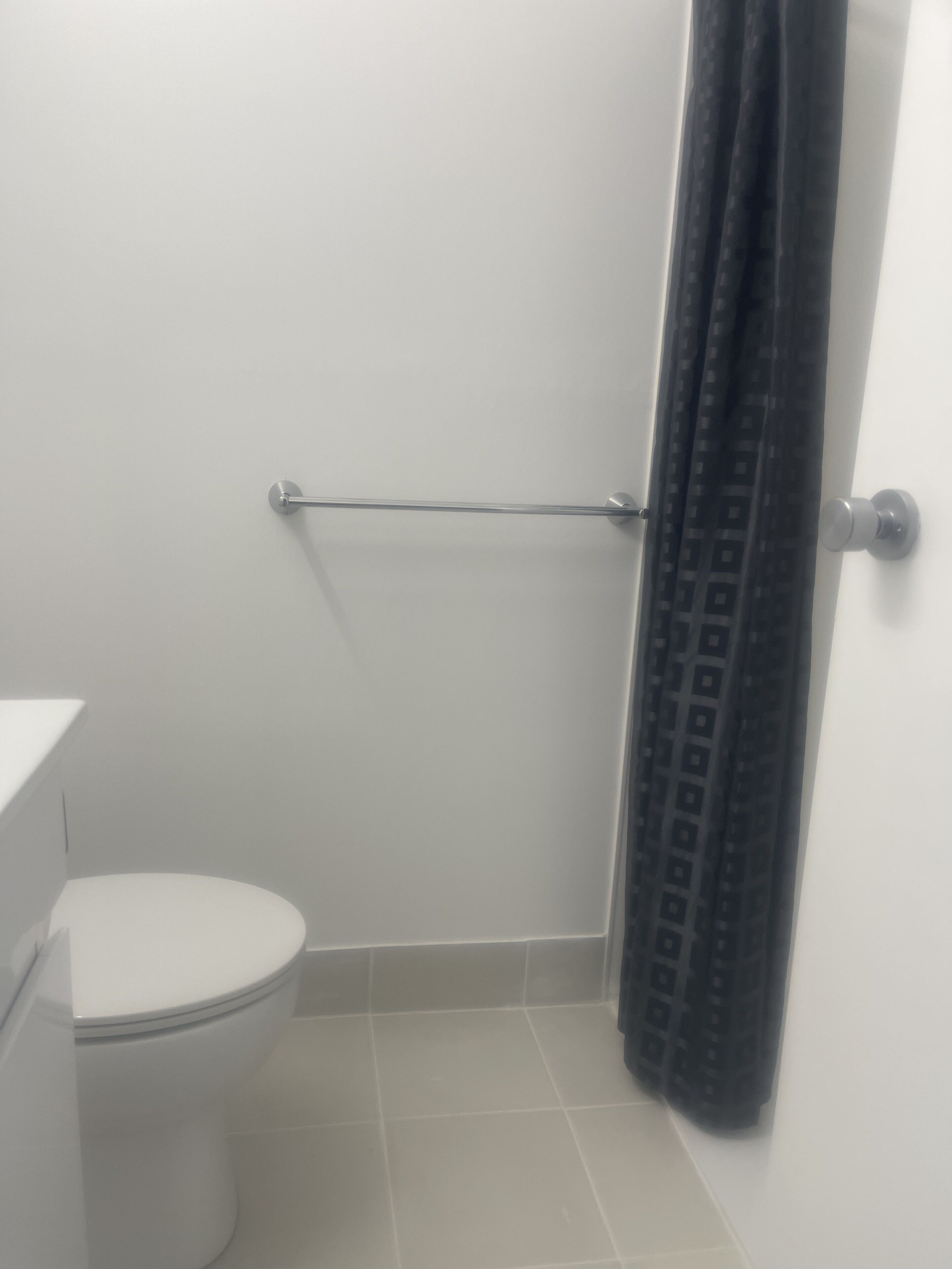 cabin | bathroom | shower, towels