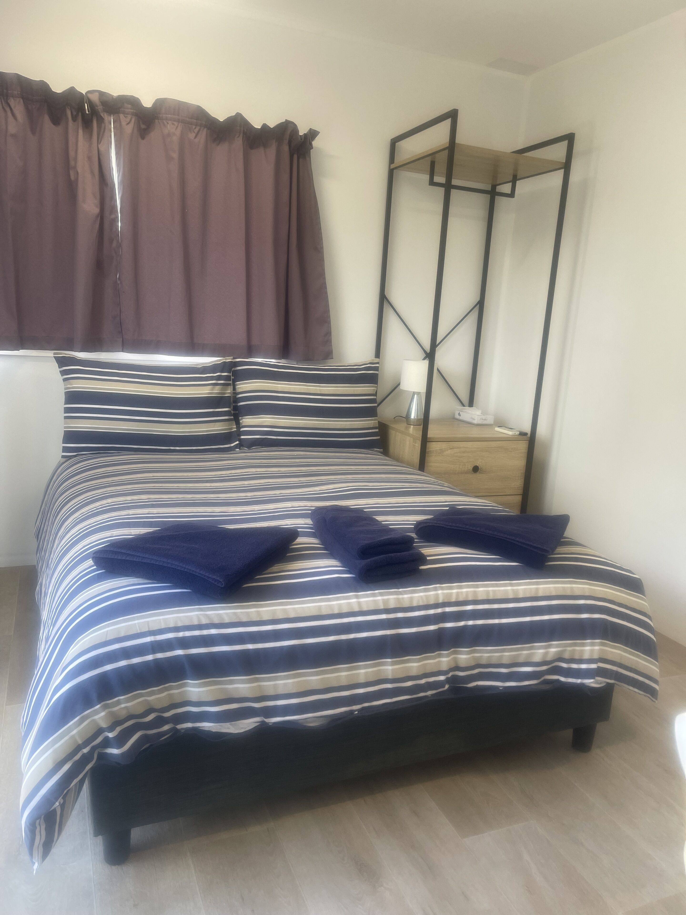 cabin | 1 bedroom, iron/ironing board, free wifi, bed sheets