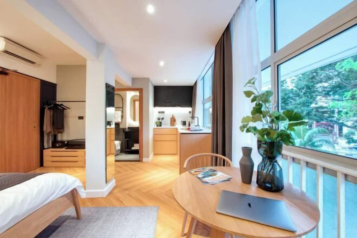 Roupas de cama antialérgicas, cofres nos quartos