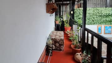 Habitación clásica | Terraza o patio
