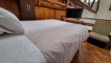 Departamento estándar | 1 habitación, edredón, decoración personalizada y muebles diferentes