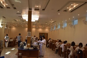 Restaurant - HOTEL ANAND INTERNATIONAL (Gaya)