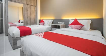 Super OYO 1487 Residence Khoe