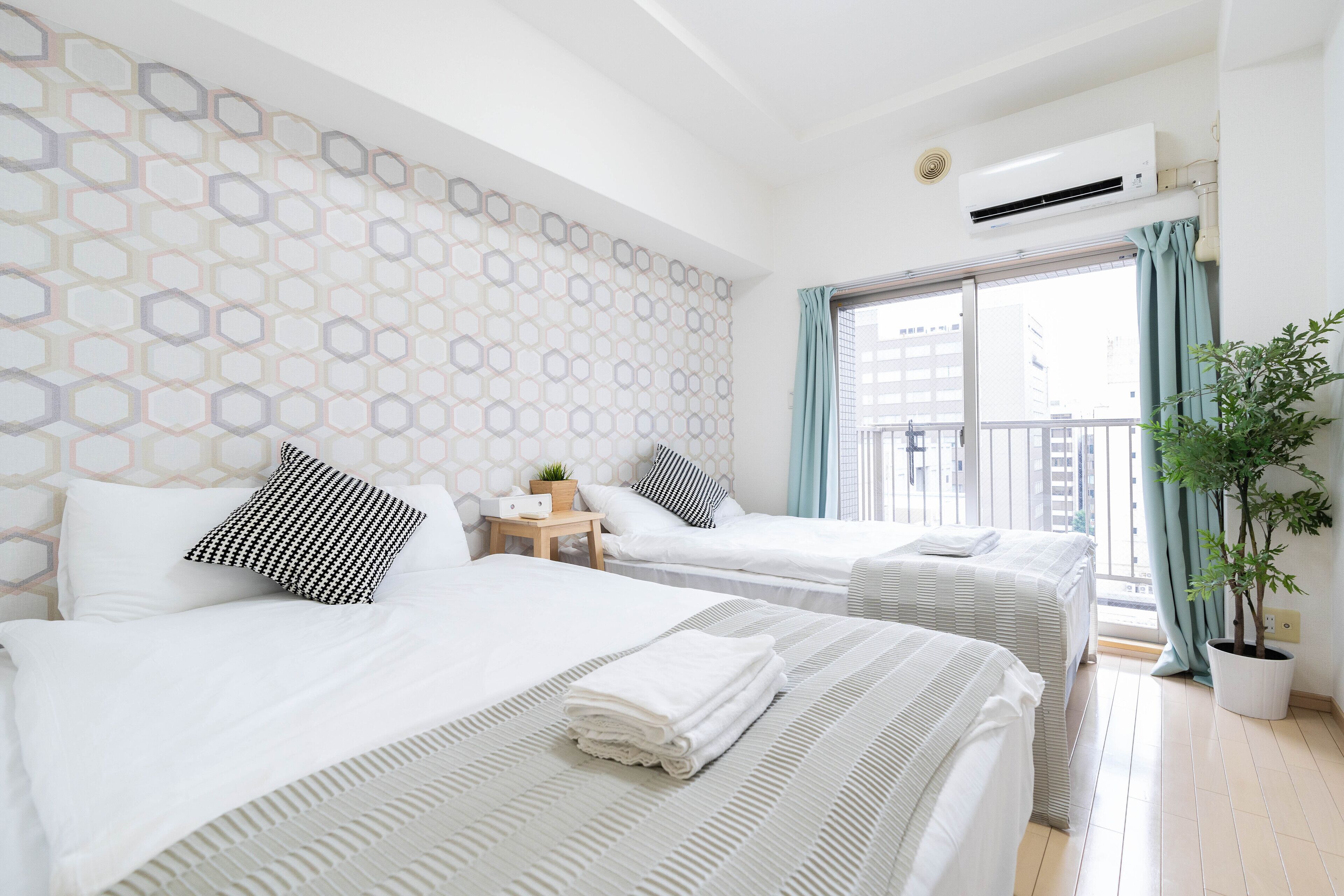 شقة عائلية - غرفة نوم واحدة | 1 غرفة نوم وأغطية فراش متميزة ومكتب وستائر تعتيم