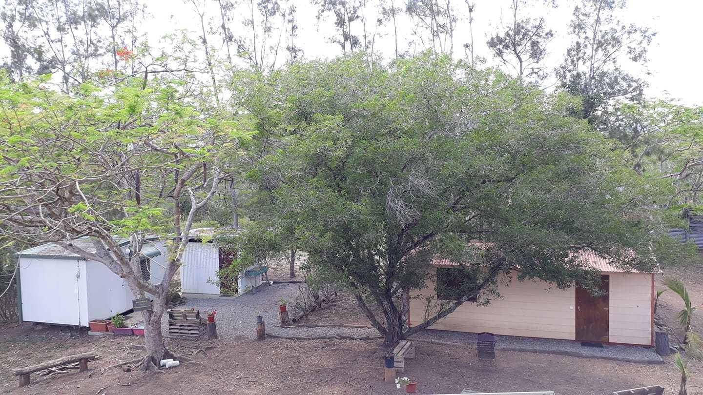 Cots/infant beds, bed sheets