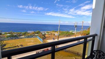 Tweepersoonskamer, uitzicht op zee | Terras