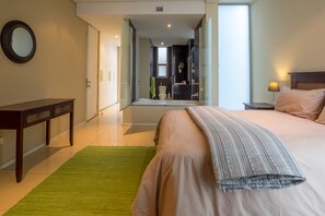 The Quays | Free WiFi, bed sheets - Beach Apartments (Durban)