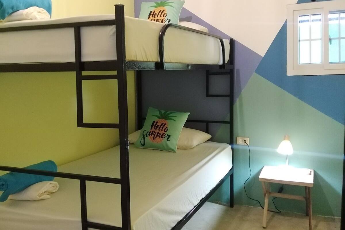 Economy Room | WiFi (free), bed sheets