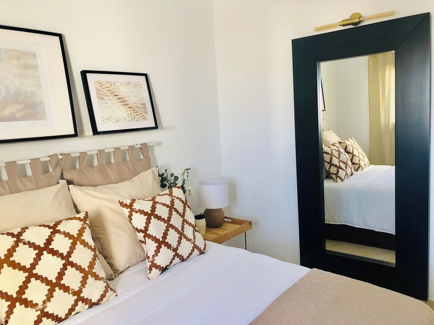 2 多间卧室、熨斗/熨衣板、WiFi、床单