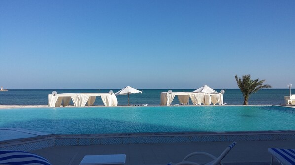 Outdoor pool - Crystal Azur (Aghir)