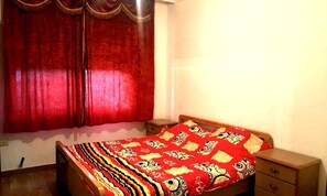2 bedrooms, iron/ironing board, free WiFi, bed sheets - Private Family Apartment - Very Quiet Location (Amman)