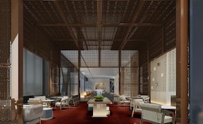 2 Bars/Lounges