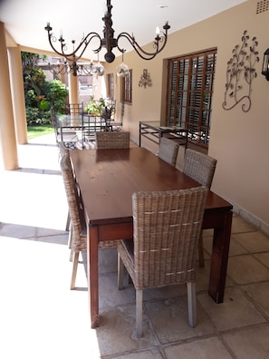 Free daily English breakfast - Joan's Bed & Breakfast (Durban North)