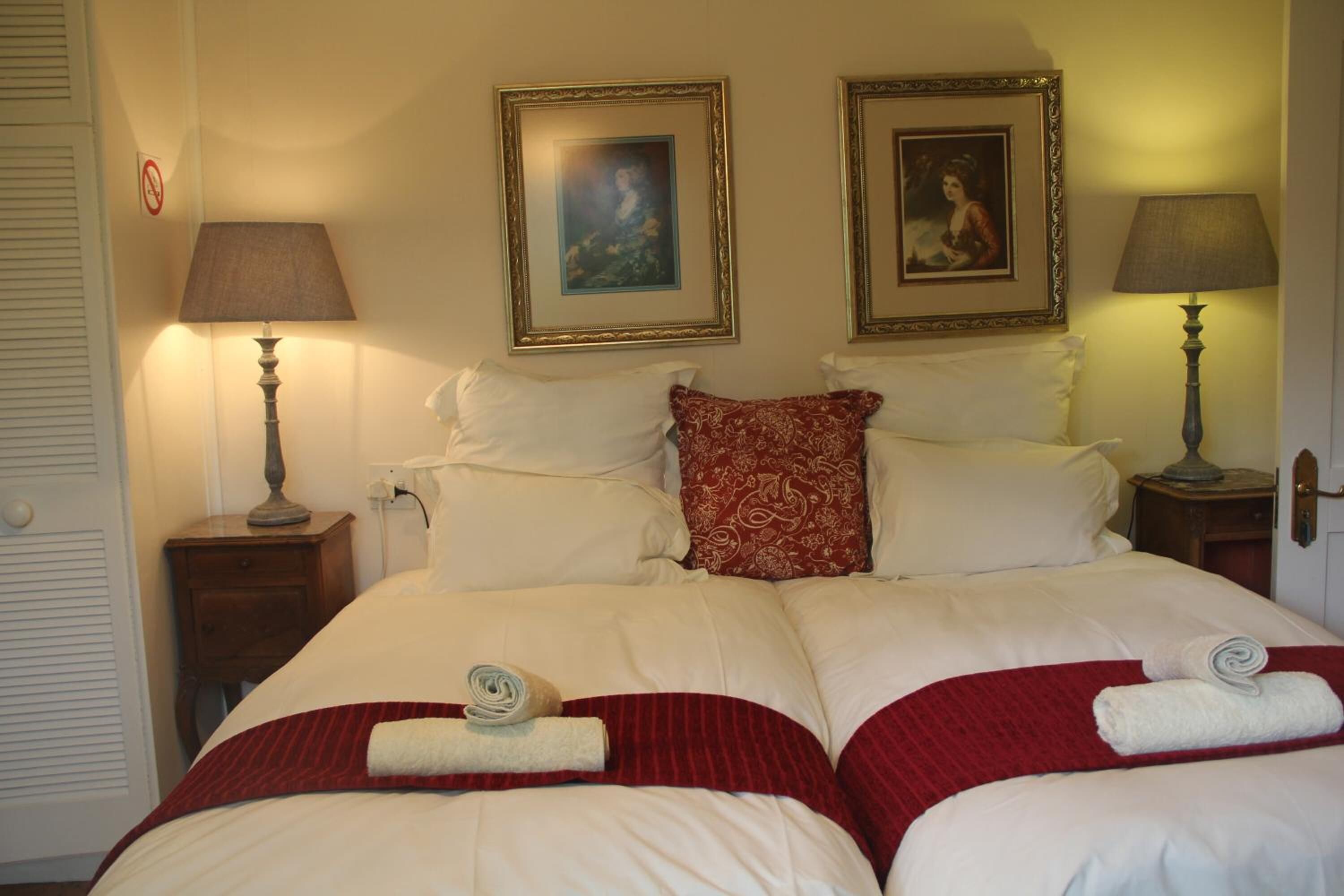 Individually decorated, individually furnished, laptop workspace