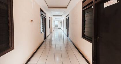 OYO 947 Angel Home Stay Syariah