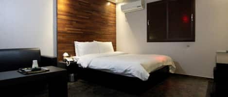 واي فاي مجانًا وملاءات أسرّة