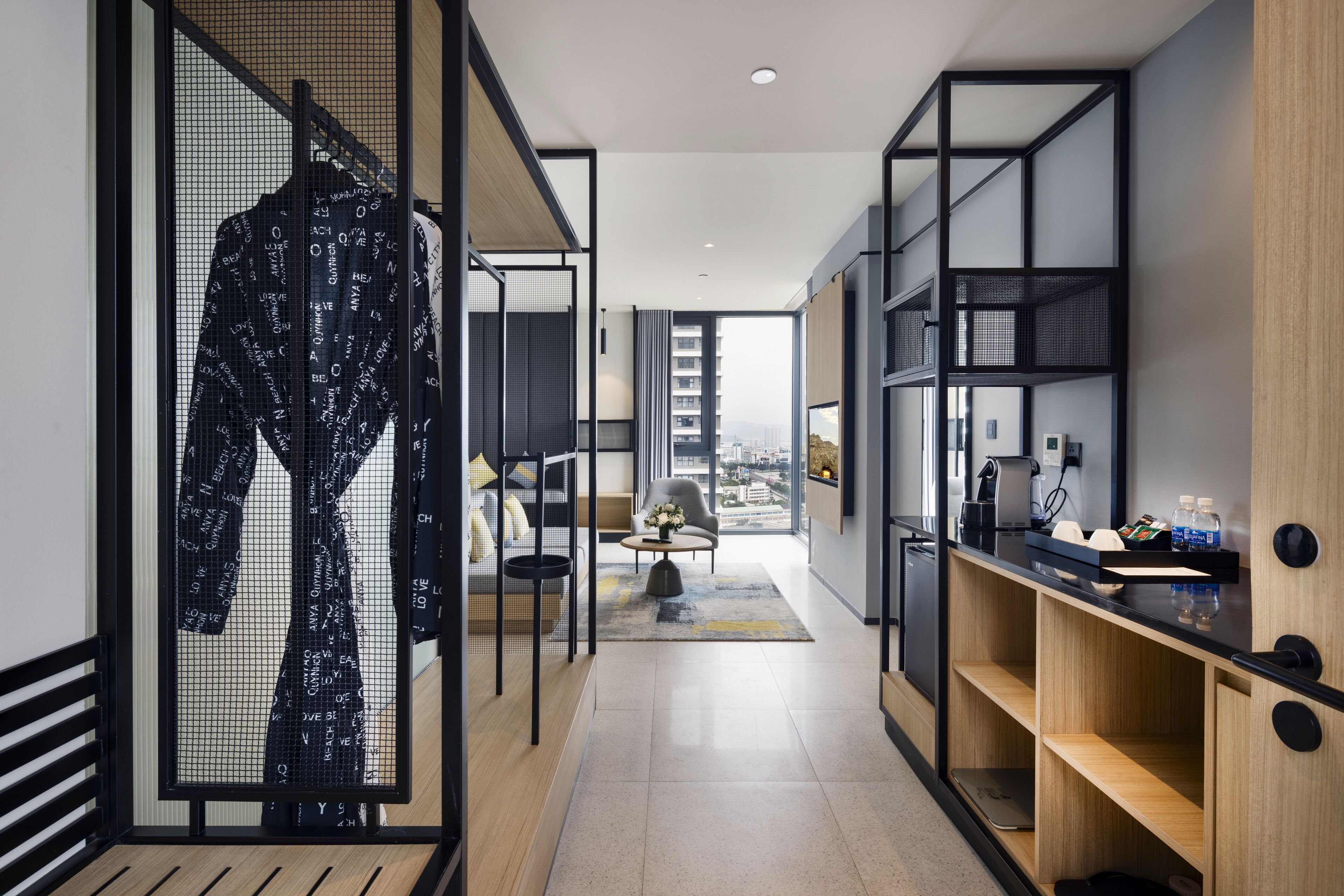 executive suite room | 1 bedroom, minibar, desk, soundproofing