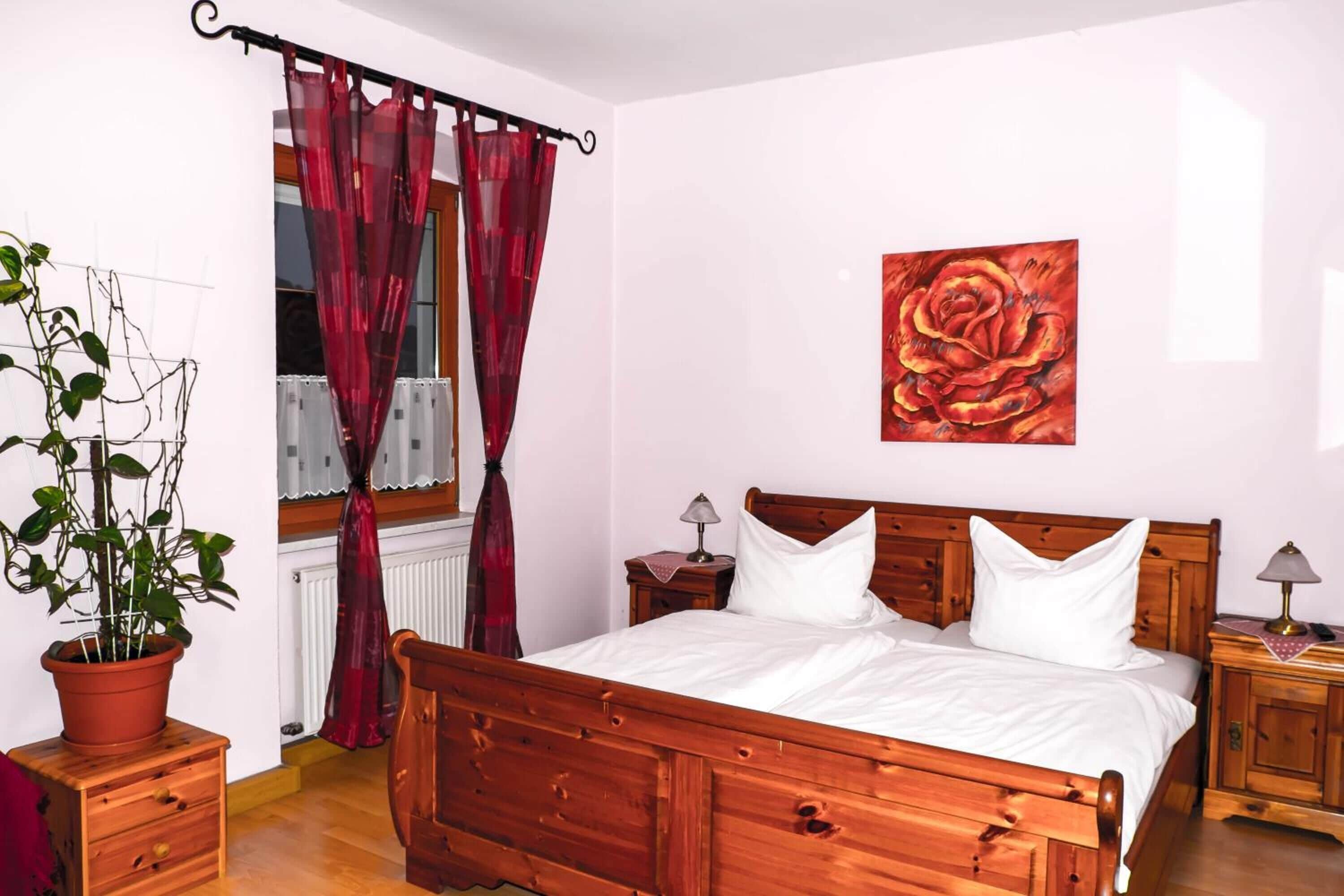 Escritorio, insonorización, wifi gratis y ropa de cama 