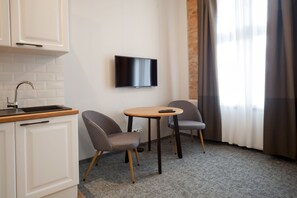 Studio (Glogowska 39/14/01) | Iron/ironing board, free WiFi, bed sheets - Very Berry Głogowska 39/14 (Poznan)