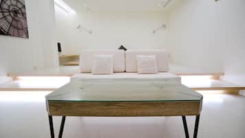 Superior Double Room (511) | Individually furnished, desk, blackout curtains, soundproofing