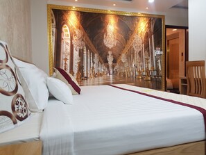 Deluxe tweepersoonskamer | Luxe beddengoed, pillowtop-bedden, een minibar, individueel gemeubileerd