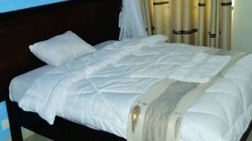 Desk, free WiFi, bed sheets