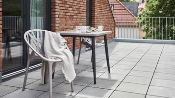 Design-Apartment, 1 Schlafzimmer, Balkon, Gartenblick (Apartment 13 - Green) | Terrasse/Patio