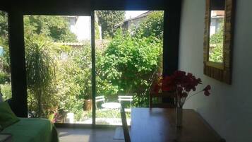 Apartment (Pied à Terre) | 1 bedroom, individually decorated, individually furnished, free WiFi