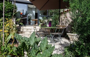 Terrace/patio - Maison d'hôtes Des Toits en Ville B&B (Villeurbanne)