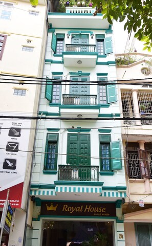 Facciata della struttura