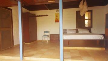 Apartemen Standar, 3 kamar tidur, beranda | Tirai kedap cahaya, setrika/meja setrika, Wi-Fi gratis, dan seprai linen