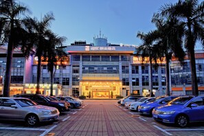 Front of property - evening/night