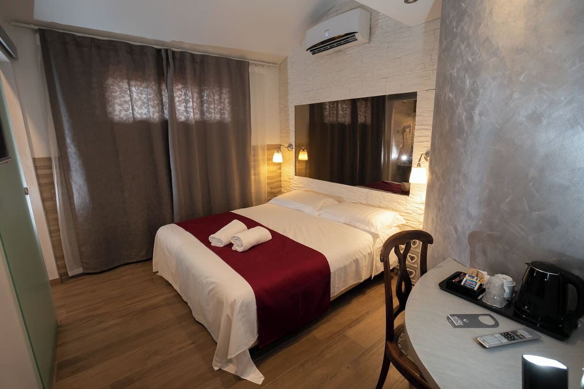 Basic Double or Twin Room | Desk, laptop workspace, free WiFi, bed sheets