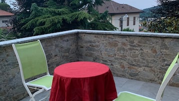 Superior-Doppel- oder -Zweibettzimmer | Terrasse/Patio