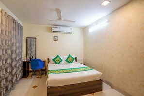 Standard Room - Treebo Srico (Hyderabad)