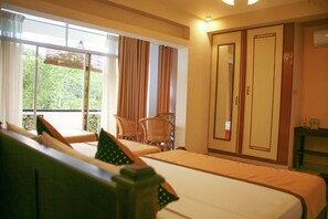 Familienzimmer | Bügeleisen/Bügelbrett, kostenloses WLAN