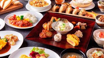 Sarapan prasmanan setiap hari (JPY 2300 per orang)