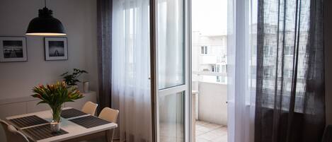 Apartment | Living room | 55-inch LCD TV with cable channels, TV, Netflix