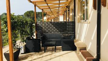 Apartemen Grand | Teras/patio