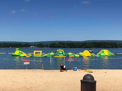 Lake Front Home at Chester Frost Park ~ w / Hot Tub and Kayaks