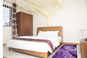 Doppelzimmer | Schreibtisch, kostenloses WLAN, Bettwäsche